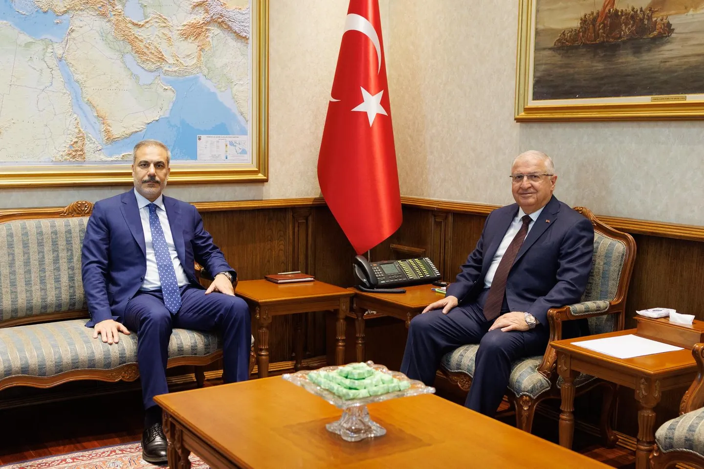 Ministrat e jashtëm dhe të mbrojtjes turq takohen në Ankara