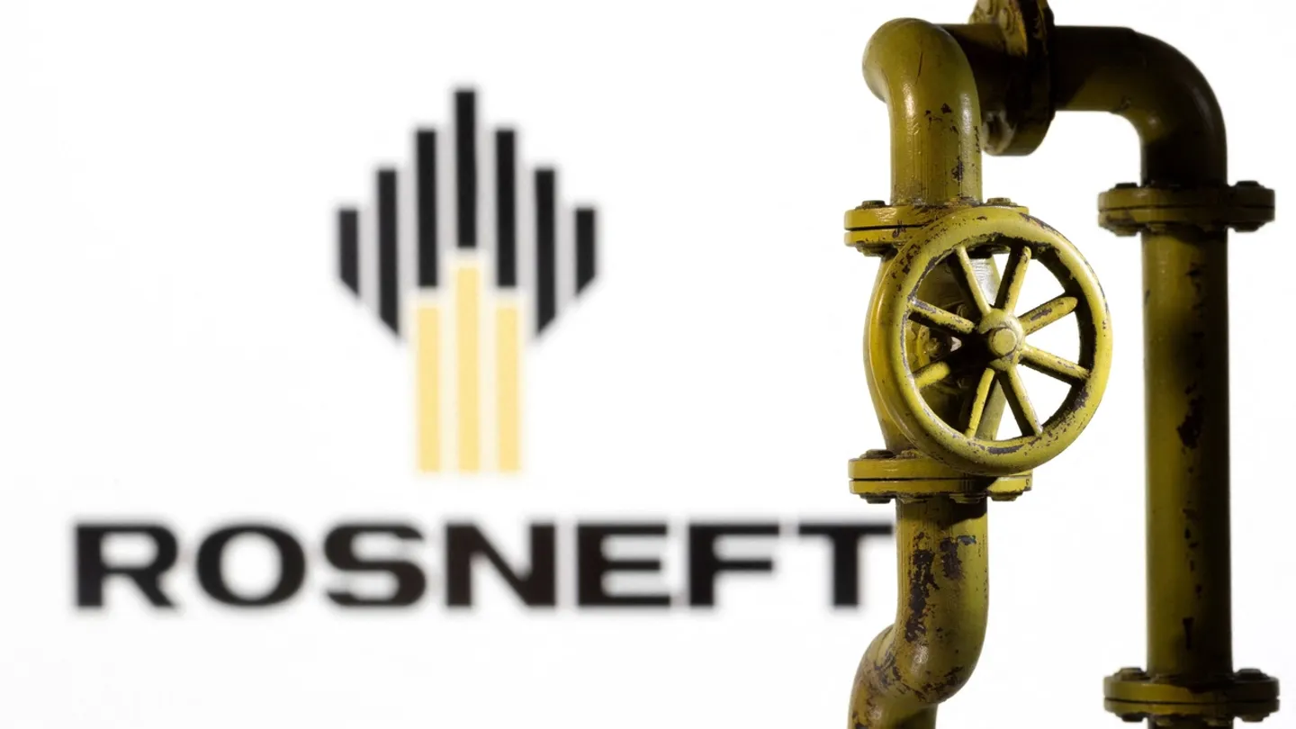 Атака на крупнейший НПЗ «Роснефти»