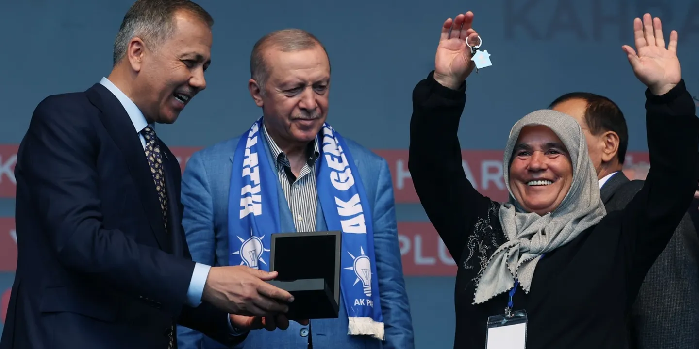 الرئيس أردوغان: وفَّرنا مساكن لثلثي المتضررين من زلزال 2023