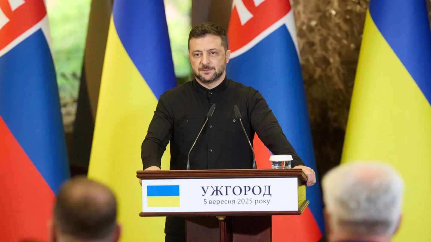 Зеленский пригласил Путина в Киев