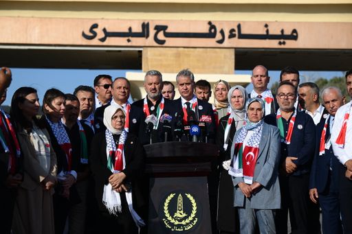 وفد "العدالة والتنمية" التركي من معبر رفح: يجب محاسبة إسرائيل على ما اقترفته في غزة