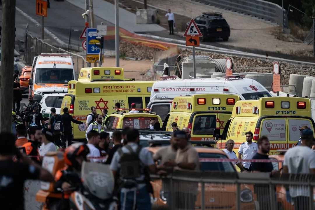 Palestinian gunmen shoot dead five people in east Jerusalem attack