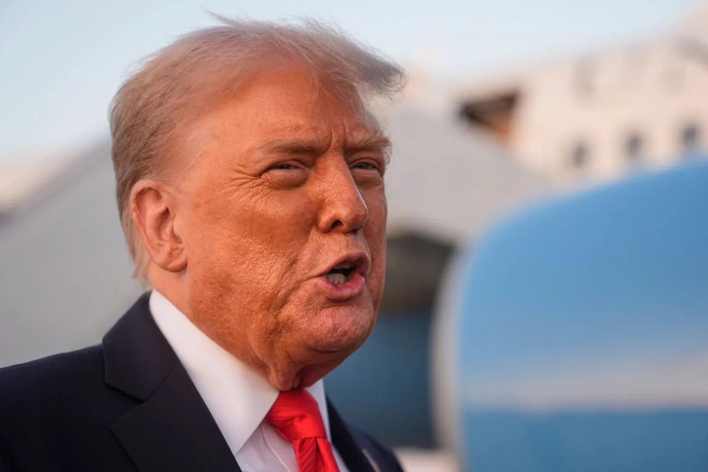 Trump: Ausländische Unternehmen müssen sich an US-Einwanderungsgesetze halten