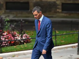 Primeiro-ministro espanhol anuncia nove medidas para parar o 'genocídio em Gaza'