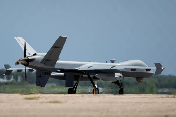 政府、ドローンや船体部品など５品目を「特定重要物資」に追加へ　供給網強化と経済安保を両立目指す