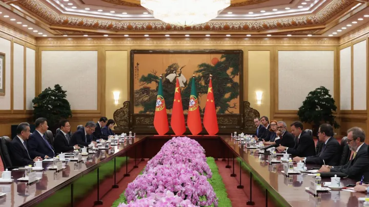 Primeiro-ministro de Portugal pede a Xi da China que pressione a Rússia para a paz na Ucrânia