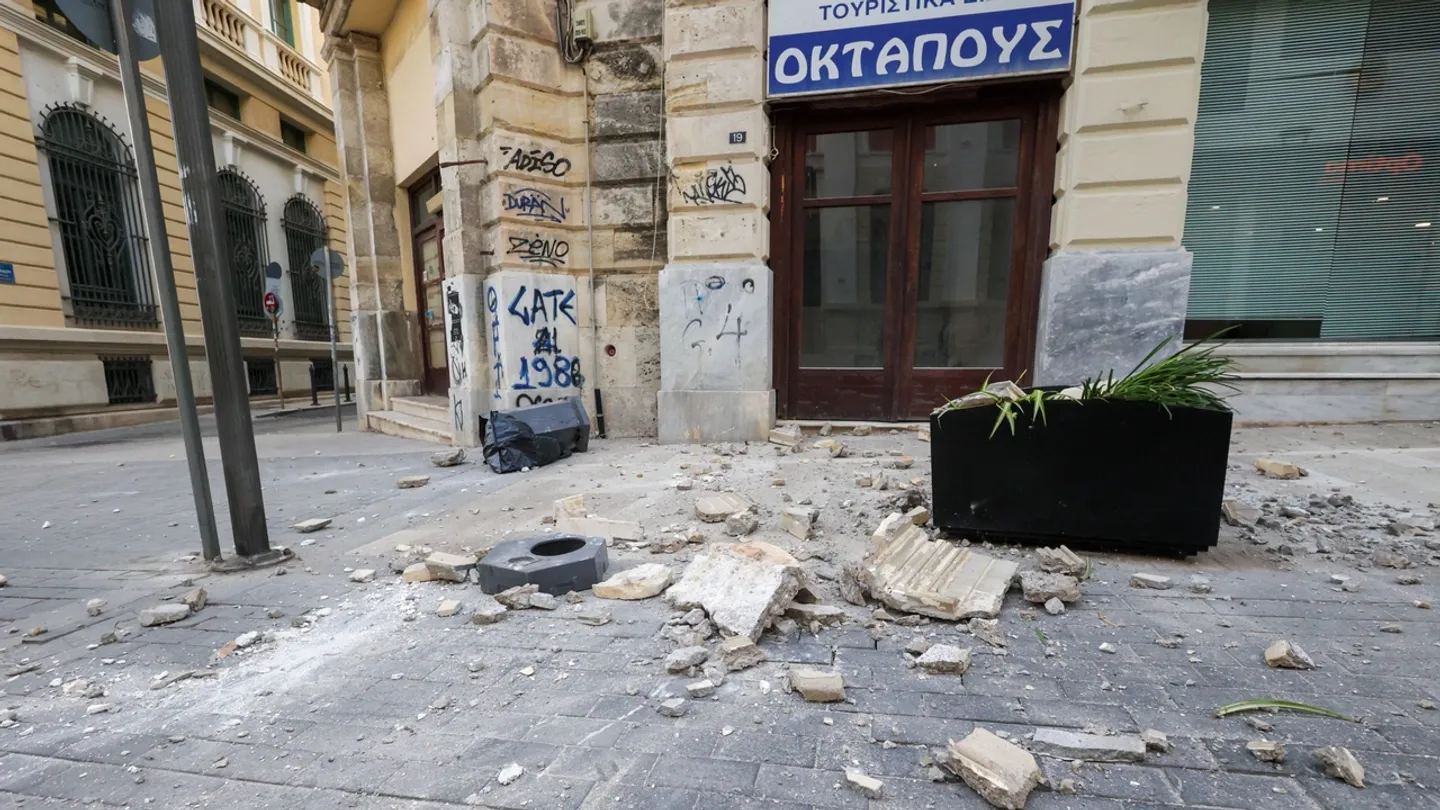 Terramoto de magnitude 5.2 abala a Grécia, sentido em Atenas