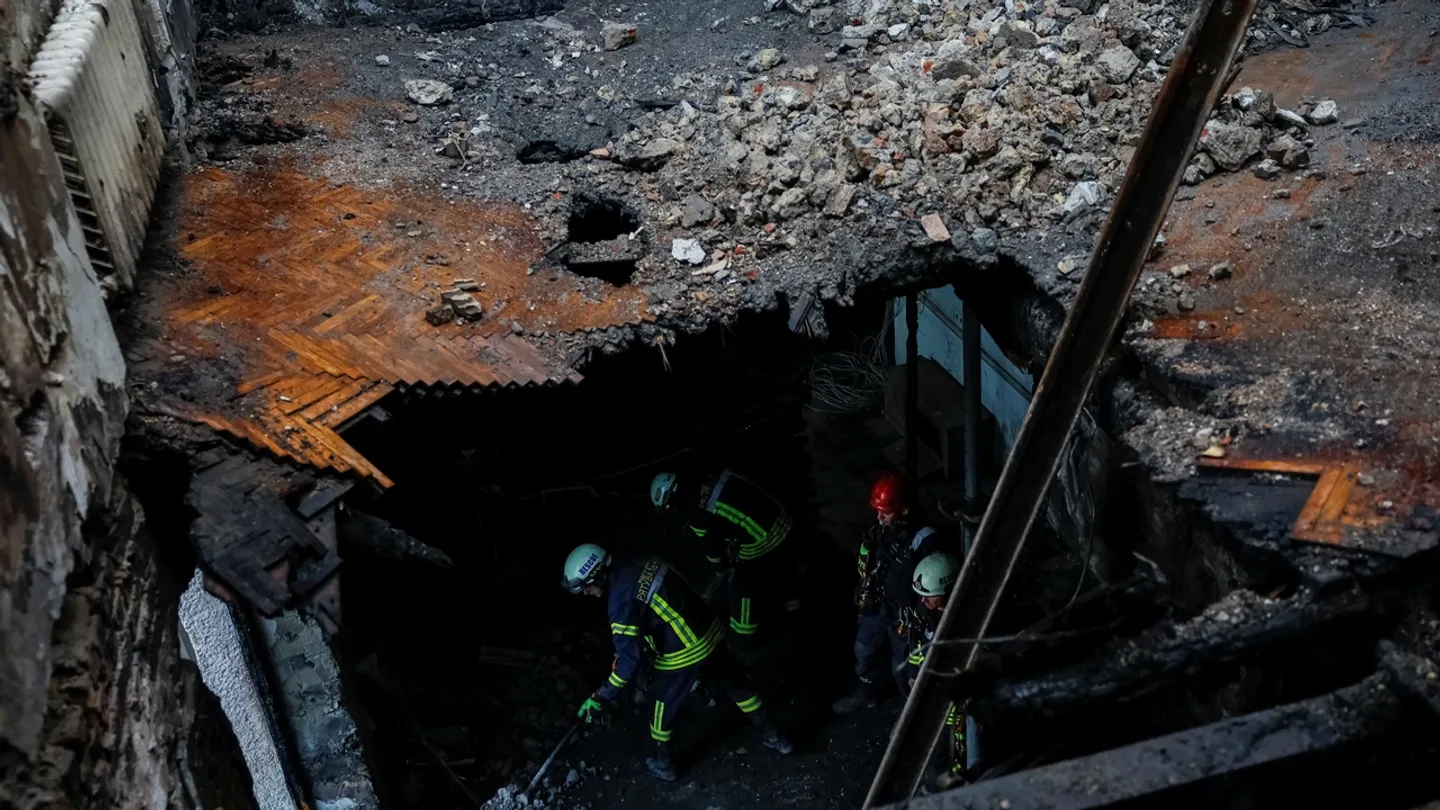Ukraine shows diplomats damage after Russia's largest aerial strike