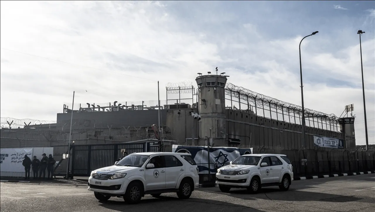 قطع دسترسی اسرای فلسطینی به آب آشامیدنی در زندانهای اسرائیل