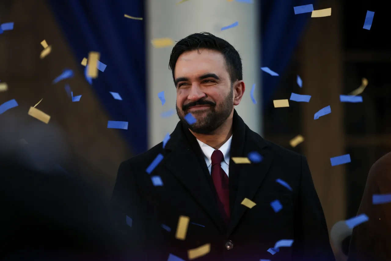 New York : le premier maire musulman, Mamdani, annule des décrets favorables à Israël