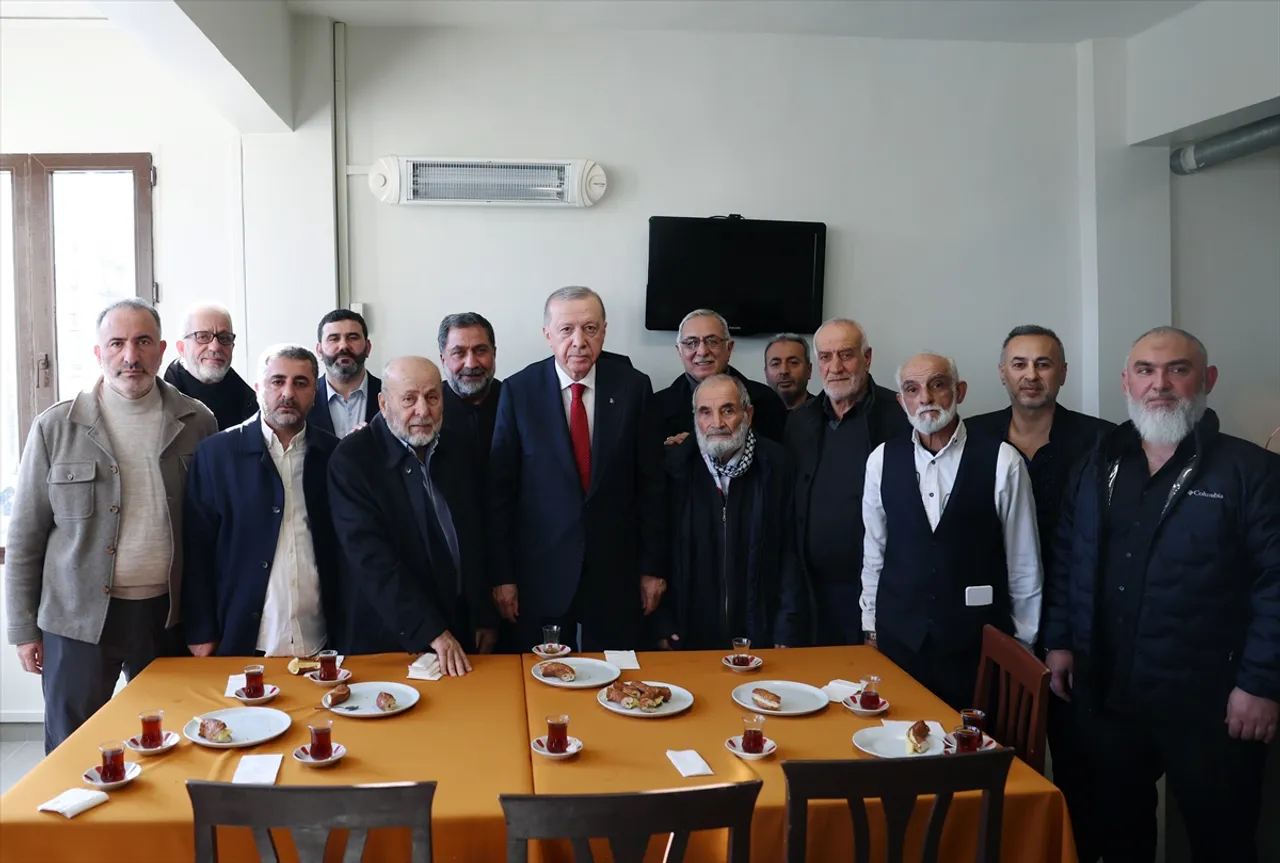 أردوغان يهنئ الإعلاميين بمناسبة "يوم الصحفيين" في تركيا