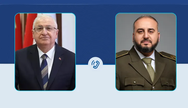 وزير الدفاع التركي يناقش مع نظيره السوري التطورات الأخيرة في حلب