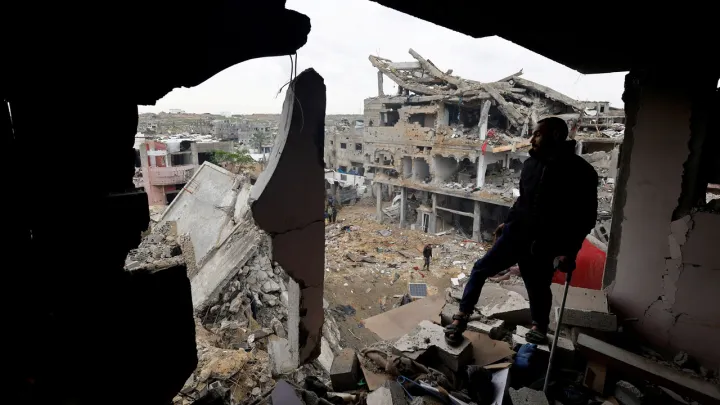 Gaza: Israël mène de nouvelles frappes aériennes, malgré le cessez-le-feu