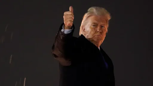 ترامپ: اگر آمریکا اقدام نکند، روسیه یا چین گرینلند را تصرف می‌کنند