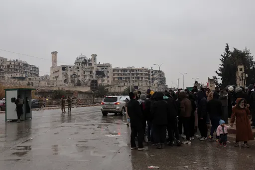 Sirija: 24 civila poginula, 129 ranjenih u napadima SDF-a u Halepu