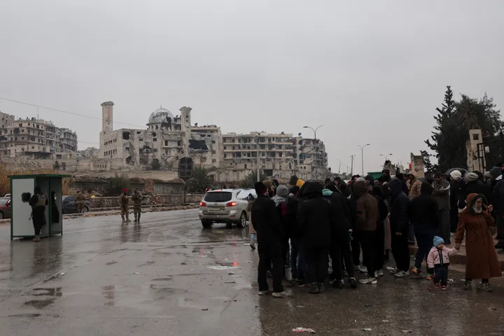 Sirija: 24 civila poginula, 129 ranjenih u napadima SDF-a u Halepu