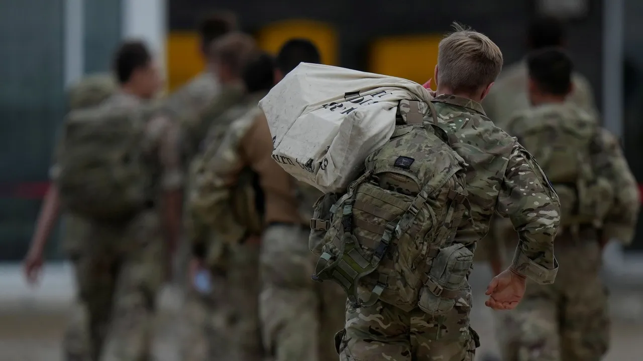 Британия может направить войска в Гренландию