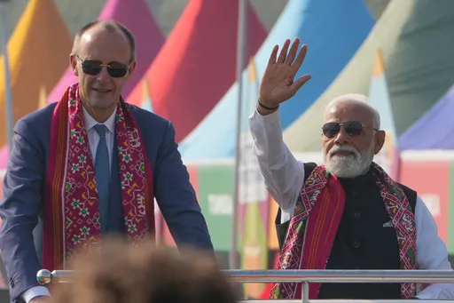 जर्मनी के मेर्ज़ व्यापार और सुरक्षा संबंधों को मजबूत करने के लिए भारत में।