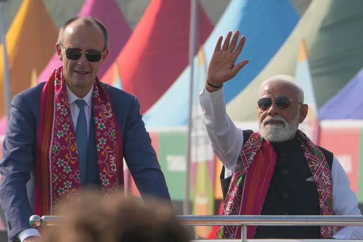 जर्मनी के मेर्ज़ व्यापार और सुरक्षा संबंधों को मजबूत करने के लिए भारत में।