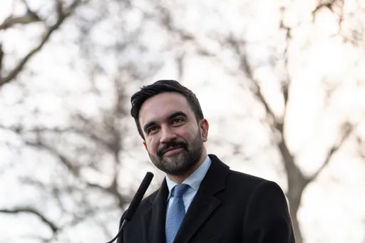 Mamdani signs landmark executive order limiting ICE access to New York