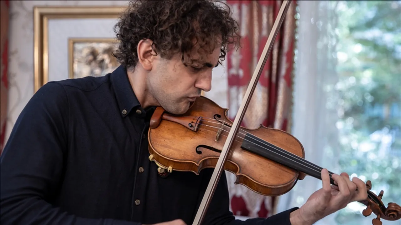 Virtuozi i violinës, Elvin Hoxha Ganiyev, do të performojë në Tiranë më 16 janar
