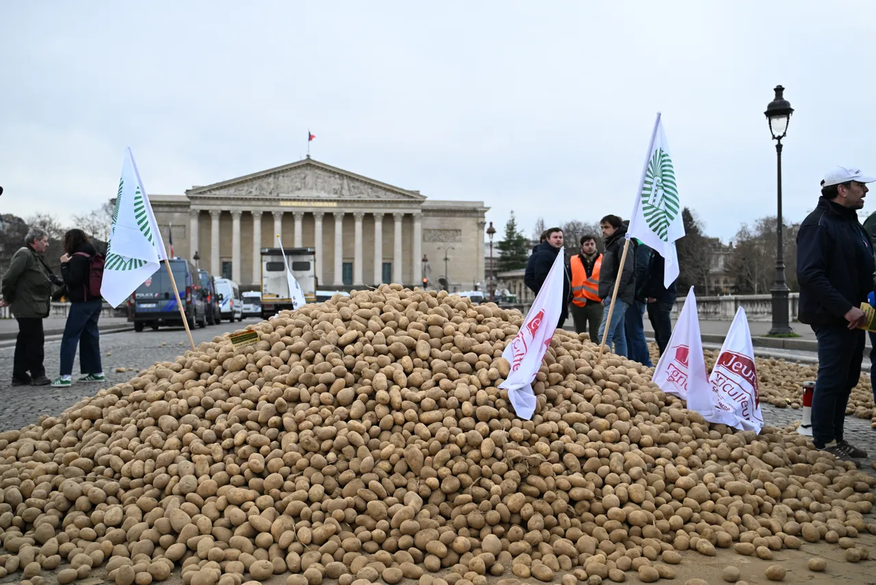 Boerenprotest tegen Mercosur breidt uit: blokkades op luchthavens Oostende en Brussel