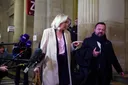 Le procès en appel de Marine Le Pen s'ouvre, sa candidature à la présidentielle de 2027 en suspens