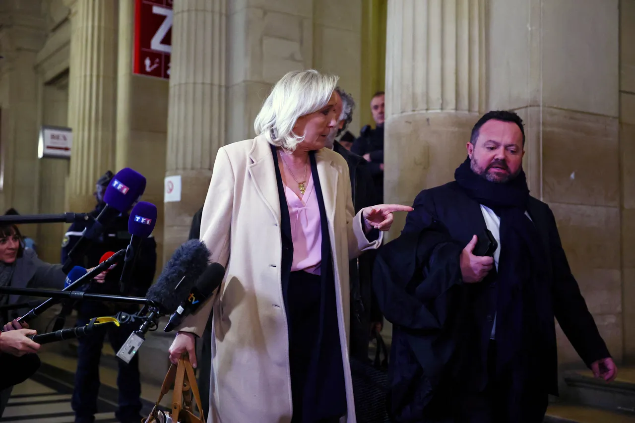 Le procès en appel de Marine Le Pen s'ouvre, sa candidature à la présidentielle de 2027 en suspens