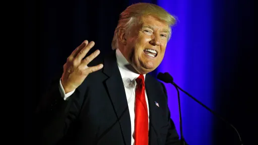 Трамп протестующим в Иране: «Помощь уже в пути!»