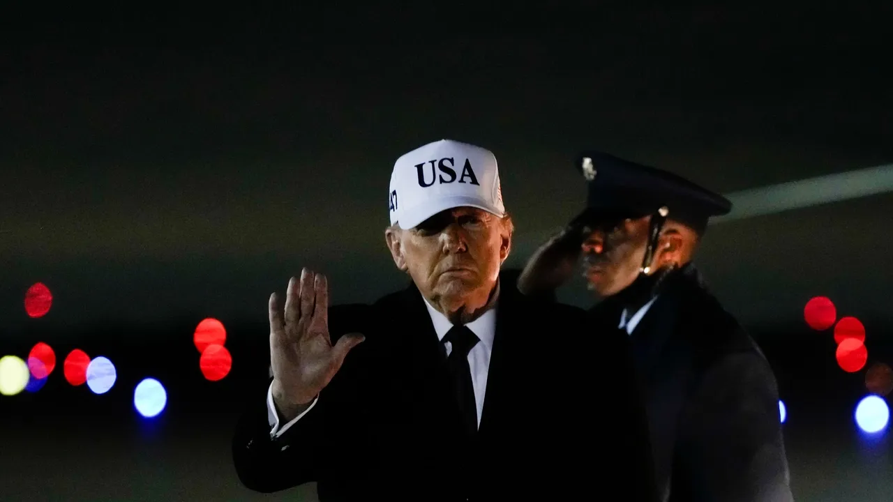 Trump impõe tarifa de 25% sobre países que comercializam com o Irão 'com efeito imediato'