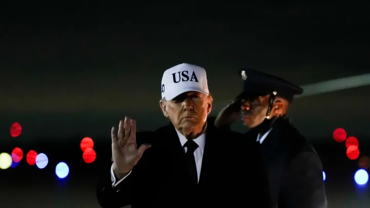 Trump „azonnali hatállyal” 25%-os vámot vet ki az Iránnal kereskedő országokra