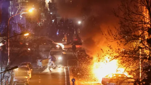 منظمة حقوقية: حصيلة قتلى احتجاجات إيران تقترب من 650 شخصاً.. وأمريكا تدعو رعاياها للمغادرة فوراً