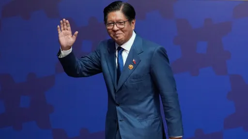 Marcos meterai perjanjian perdagangan, pertahanan di UAE