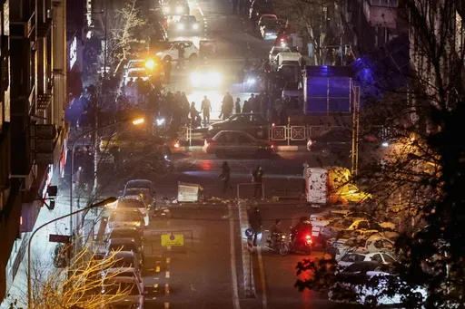 Бројот на жртви во Иран достигна 2.500, Техеран и Вашингтон разменуваат обвинувања