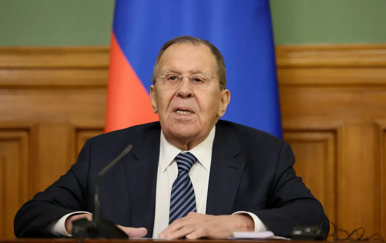 Llavrov: Rusia e hapur për vizitë nga të dërguarit amerikanë për zgjidhjen e çështjes ukrainase