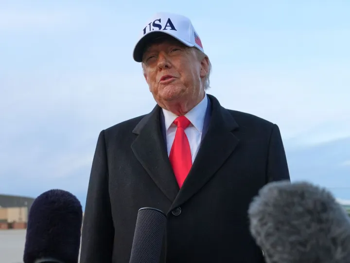 Trump ameaça com «medidas muito fortes» se o Irão enforcar manifestantes