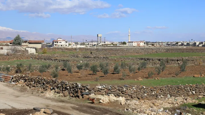 İsrail ordusu Quneytra kəndlərinə yenidən hücum edib