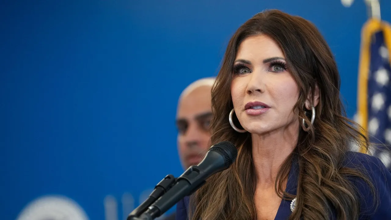 وزارت امنیت داخلی آمریکا: تداوم حضور اتباع سومالی مغایر با منافع ملی است