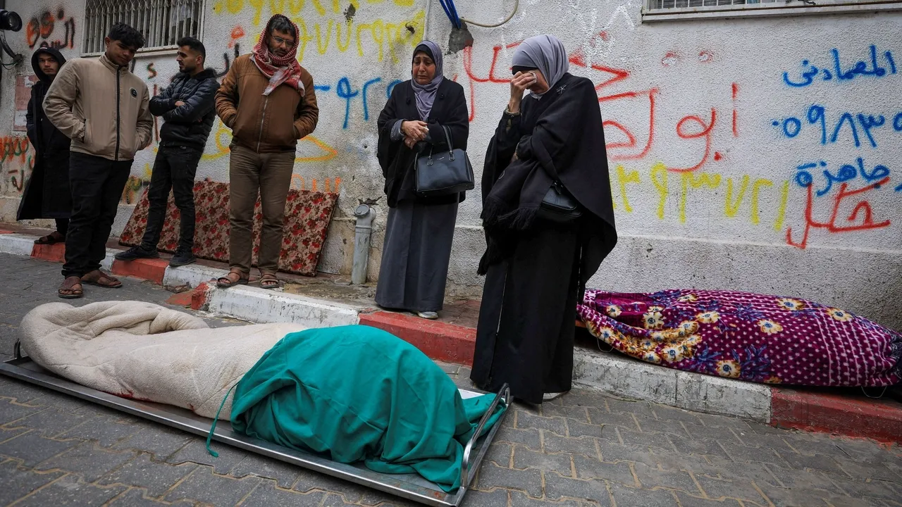 Israel mata dois palestinianos em Gaza numa nova violação do cessar-fogo