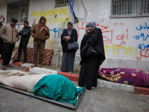 Israel mata dois palestinianos em Gaza numa nova violação do cessar-fogo