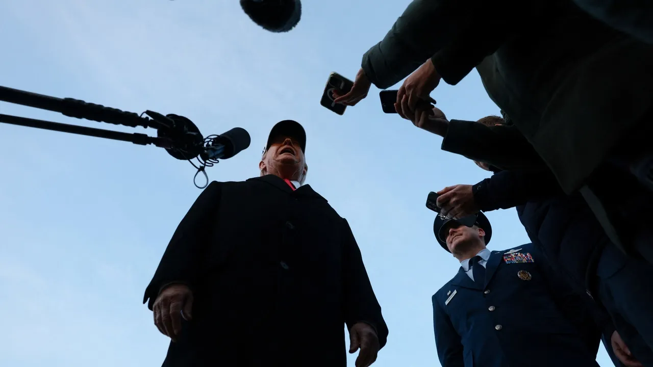 ترامپ : «کمک در راه است»