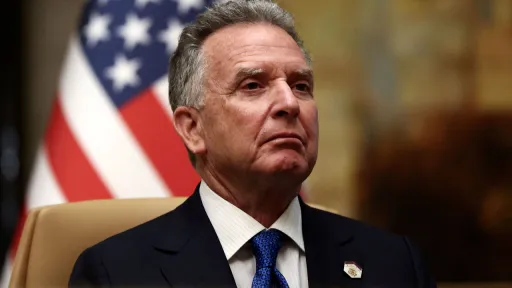 نماینده آمریکا با رضا پهلوی در بحبوحه اعتراضات ایران دیدار کرده است