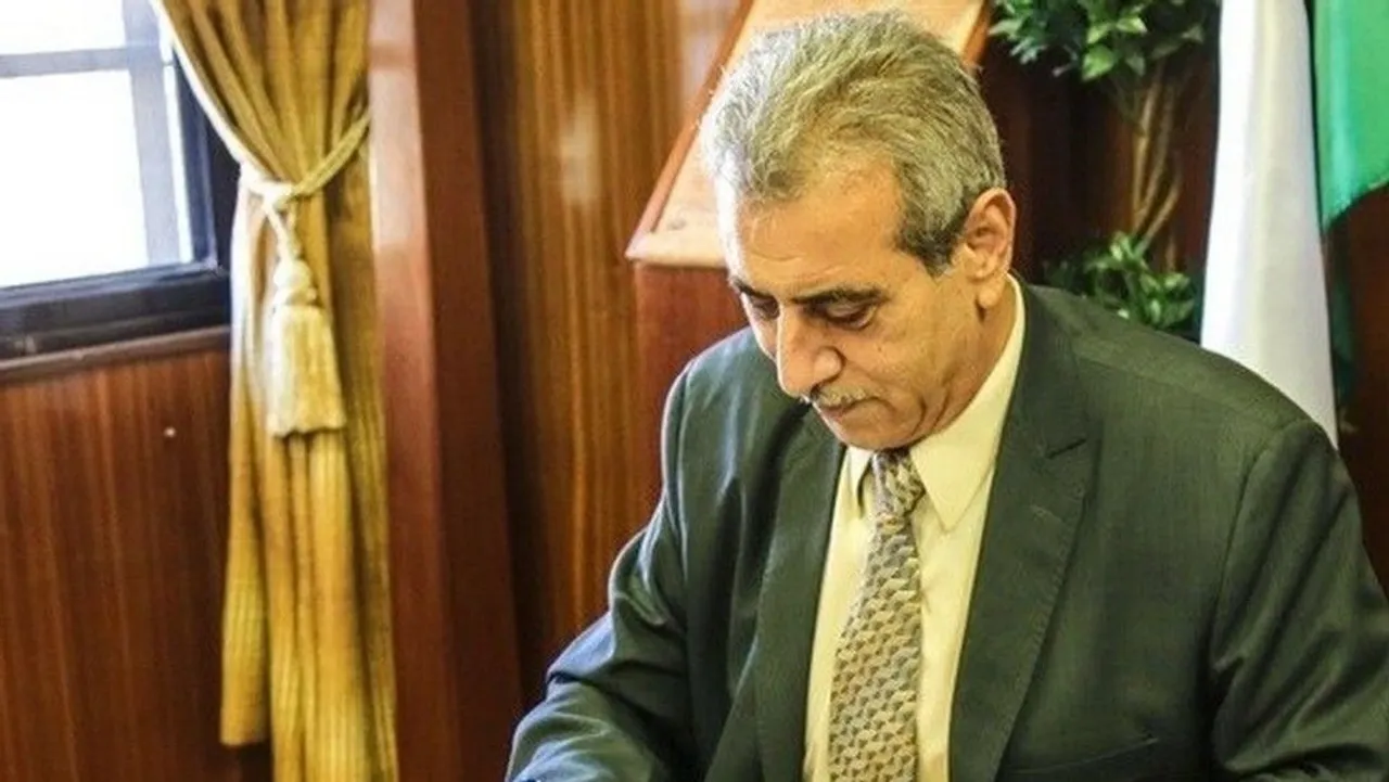 مَن علي شعث الذي سيترأس لجنة التكنوقراط الفلسطينية لإدارة قطاع غزة؟