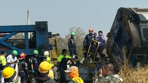 Тайландта 22 адам қаза тапты