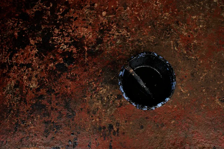 New Zealand warned Pacific neighbour of Iran, Russia linked oil-smuggling 'shadow fleet'