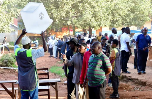 Ouganda: une présidentielle sous tension, des retards à l’ouverture des bureaux de vote