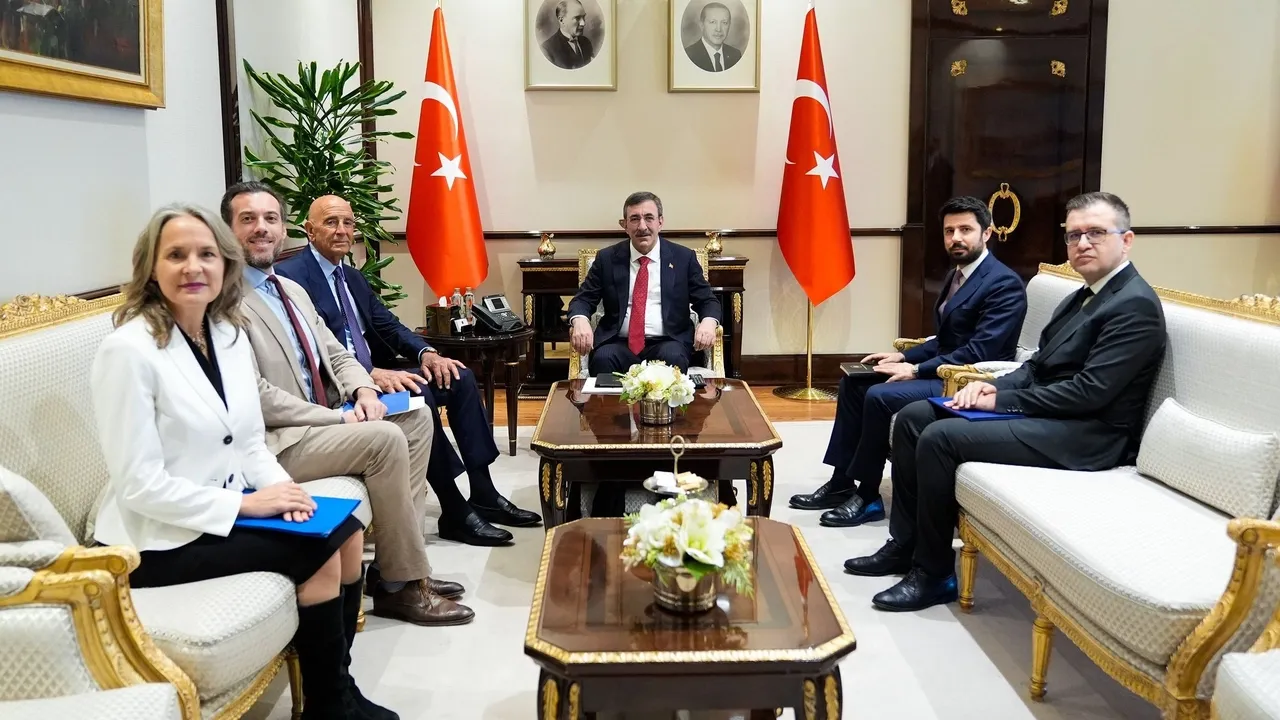 Cevdet Yılmaz, török köztársasági elnök-helyettes fogadta Tom Barrack amerikai különmegbízottat
