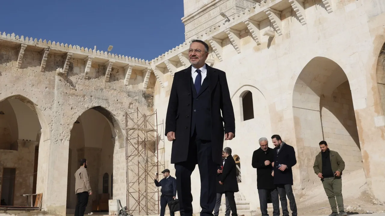 سفیر ترکیه: آنکارا در انتظار اجرای مسالمت‌آمیز توافق ۱۰ مارس در سوریه است