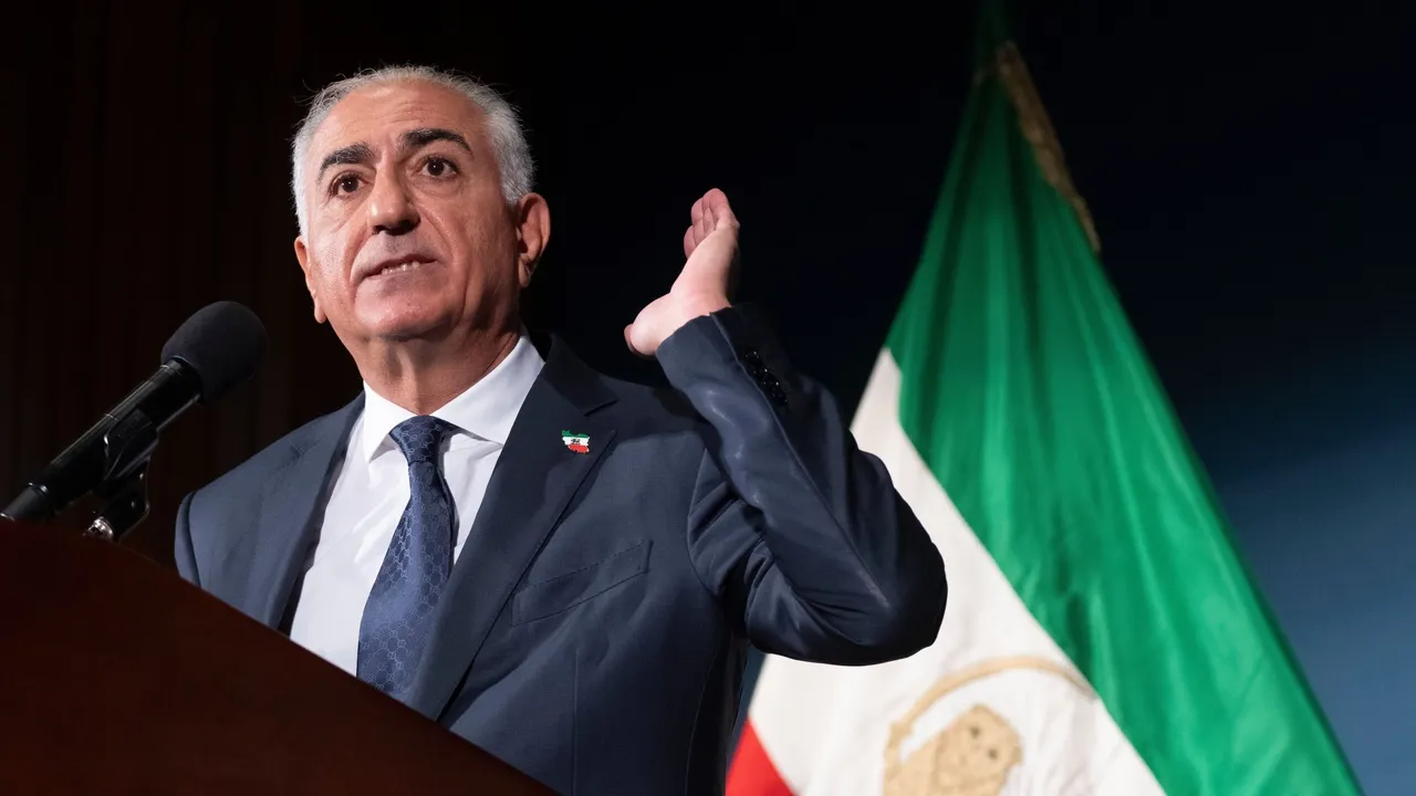 Пехлеви просит США ускорить смену власти в Иране