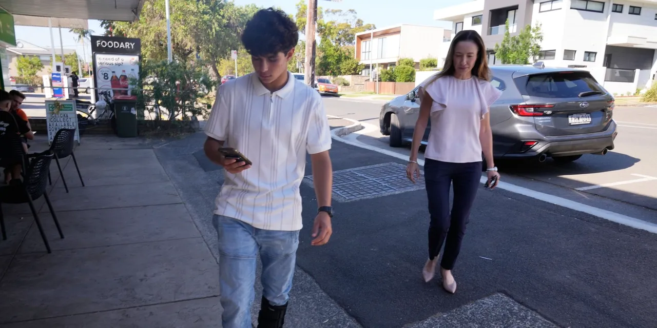 Proibição do uso de redes sociais por crianças na Austrália leva à remoção de 4,7 milhões de contas